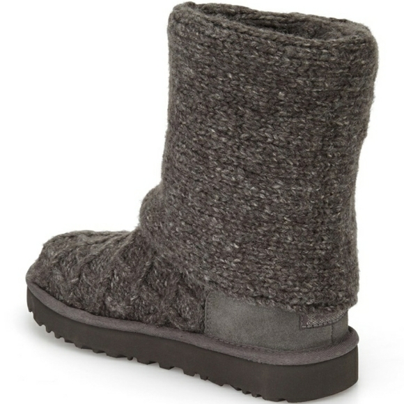 UGG Cardy Cabled Knit Boot - Picture 15 of 15